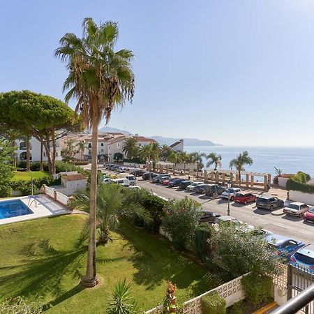 Carabeo 23- Acceso A La Playa Apartment Нерха Екстериор снимка