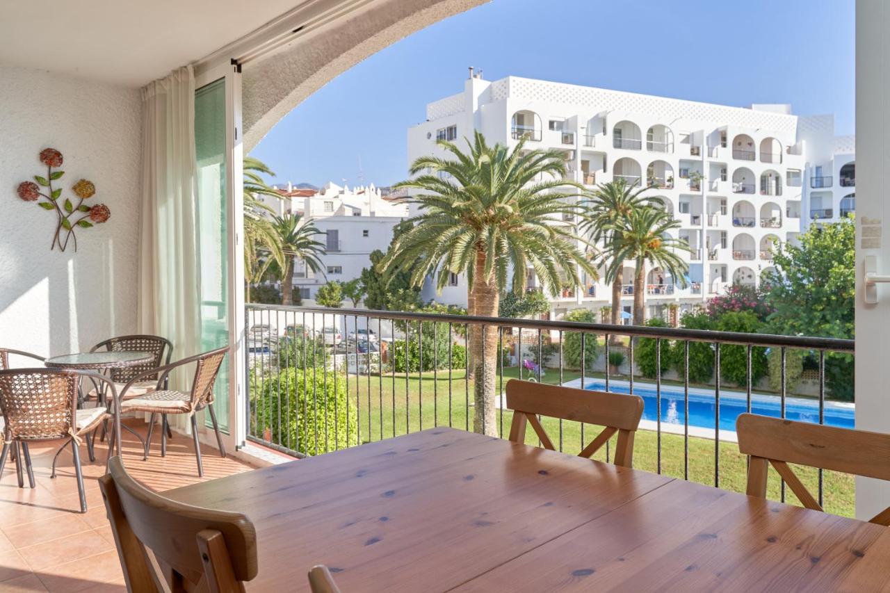 Carabeo 23- Acceso A La Playa Apartment Нерха Екстериор снимка