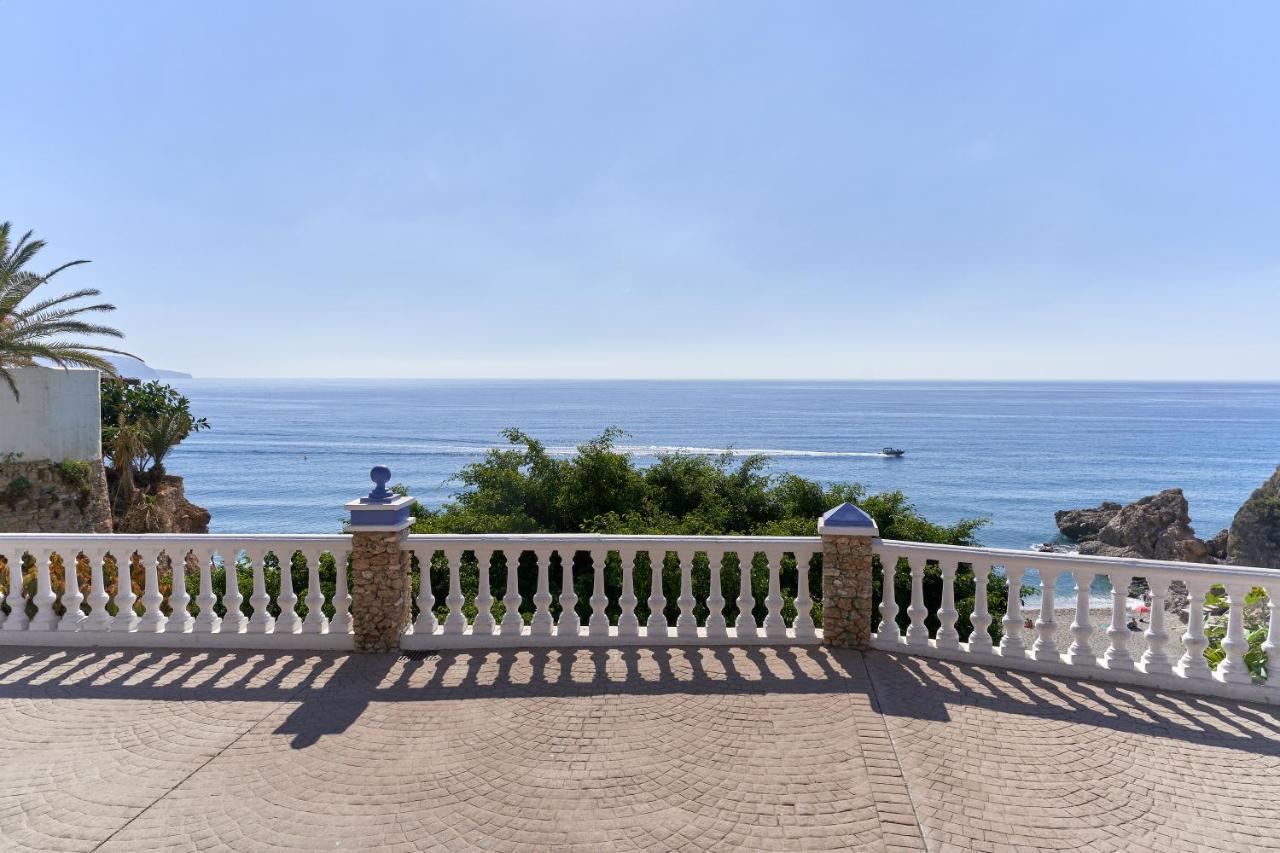 Carabeo 23- Acceso A La Playa Apartment Нерха Екстериор снимка