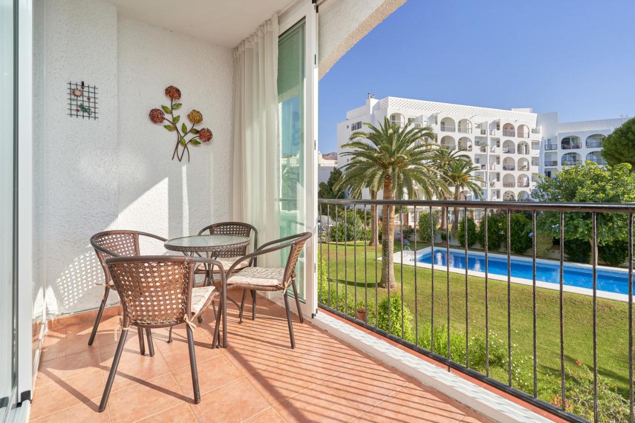 Carabeo 23- Acceso A La Playa Apartment Нерха Екстериор снимка