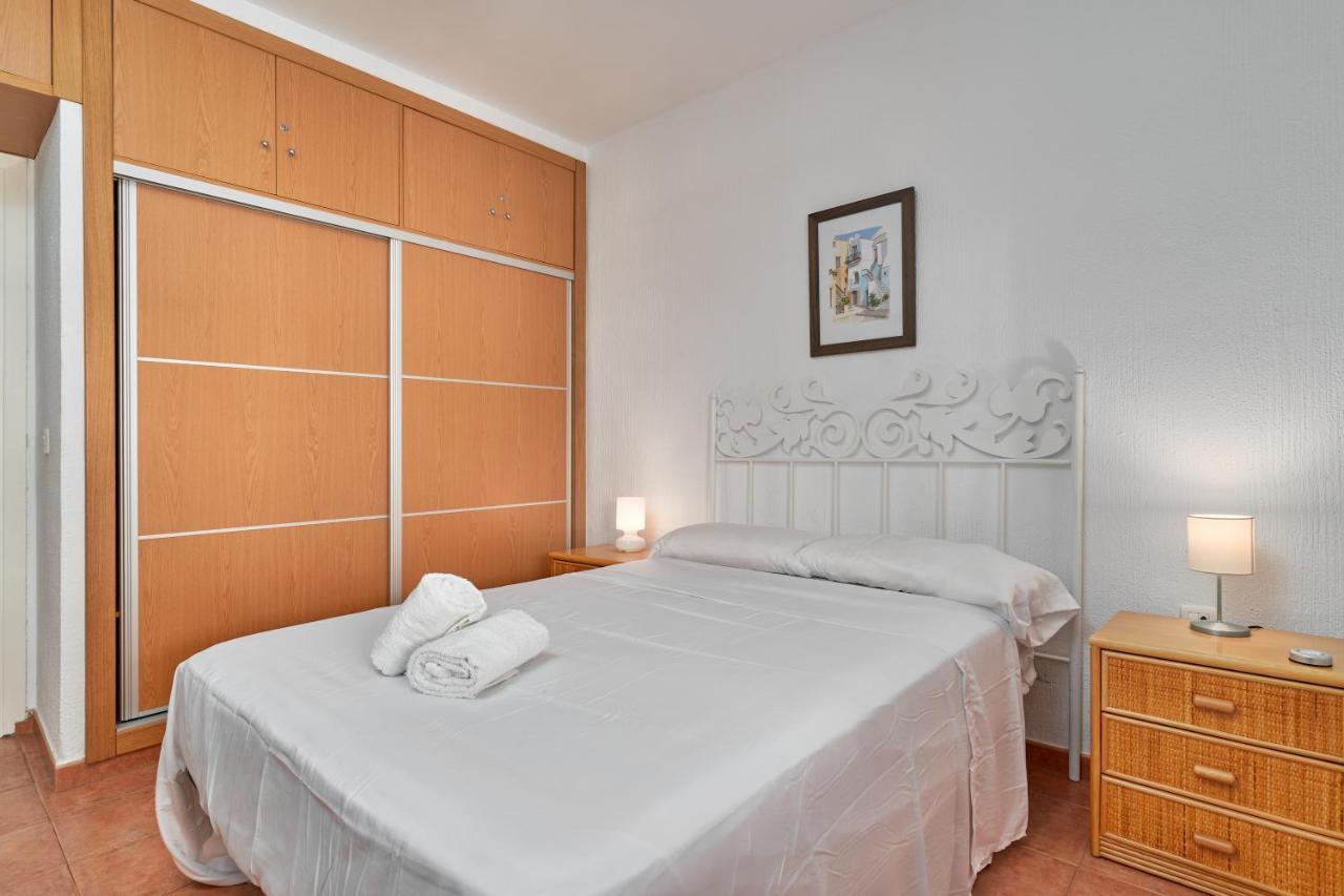 Carabeo 23- Acceso A La Playa Apartment Нерха Екстериор снимка