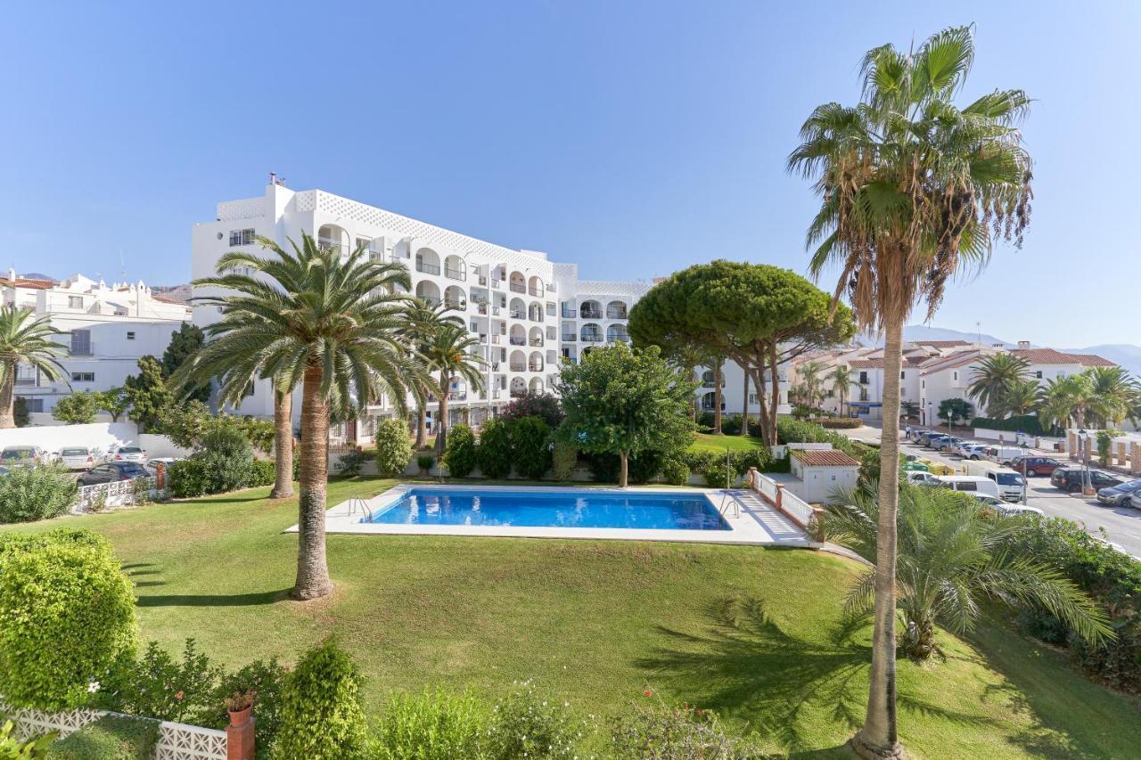 Carabeo 23- Acceso A La Playa Apartment Нерха Екстериор снимка