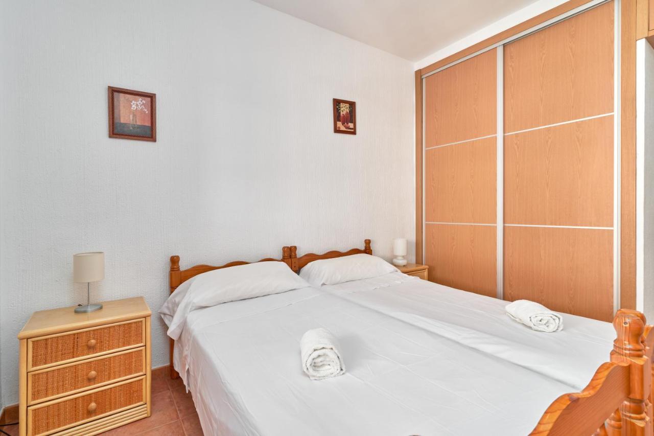 Carabeo 23- Acceso A La Playa Apartment Нерха Екстериор снимка